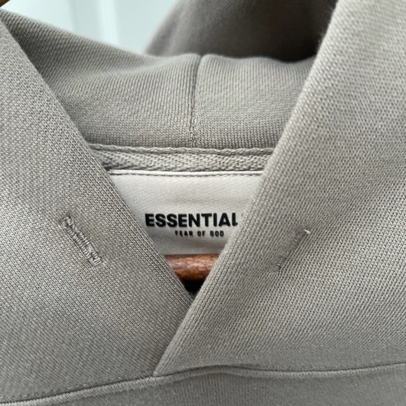 Fear of god Essentials hoodie L BNWT - Picture 2 of 4